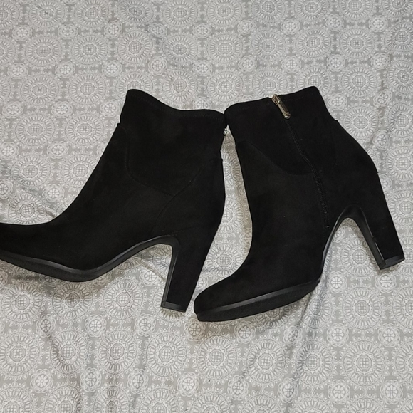 Sam Edelman Sia Bootie Black Suede 9 1/2 - Picture 6 of 7